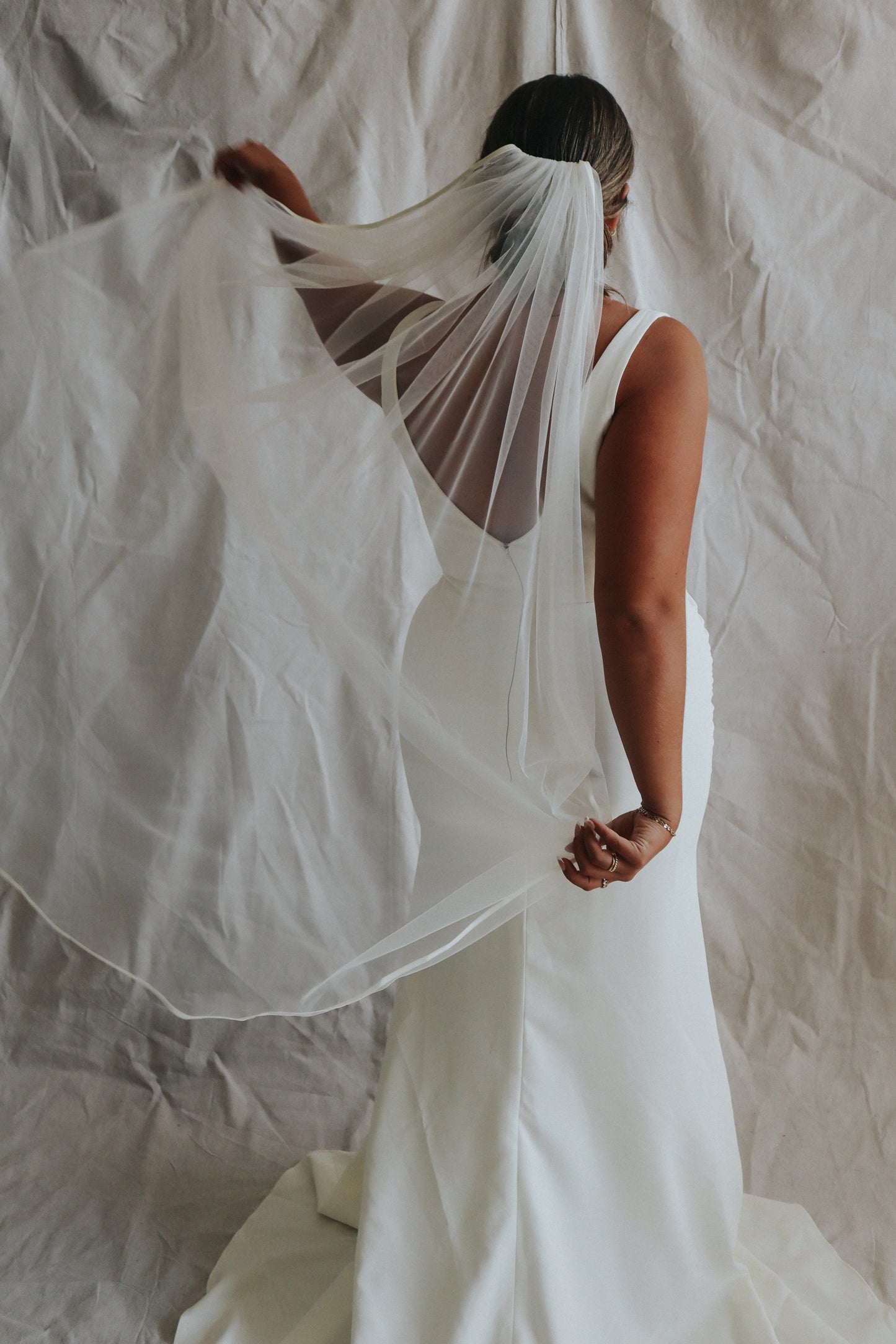 RIBBON EDGE VEILS