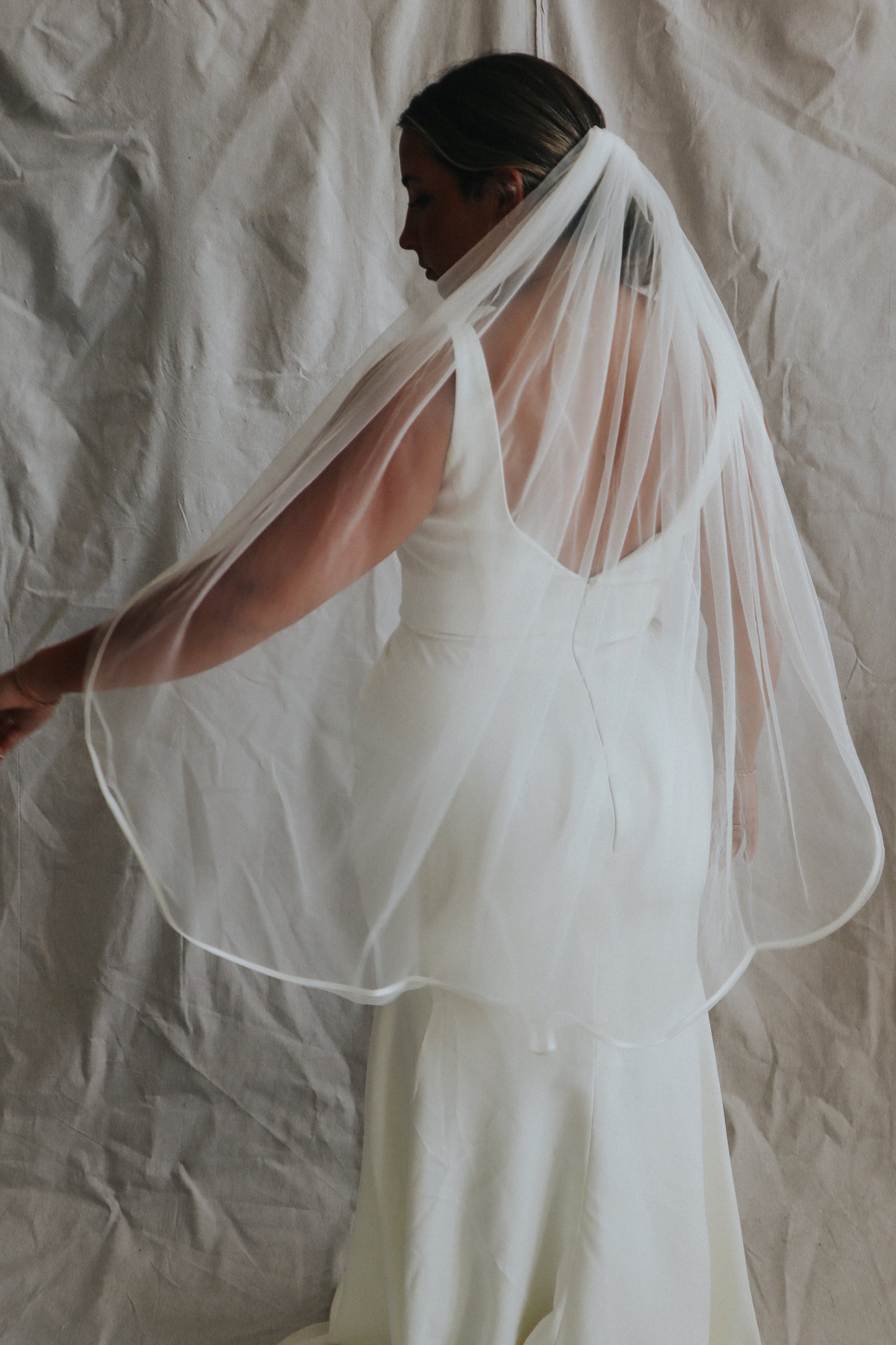 RIBBON EDGE VEILS